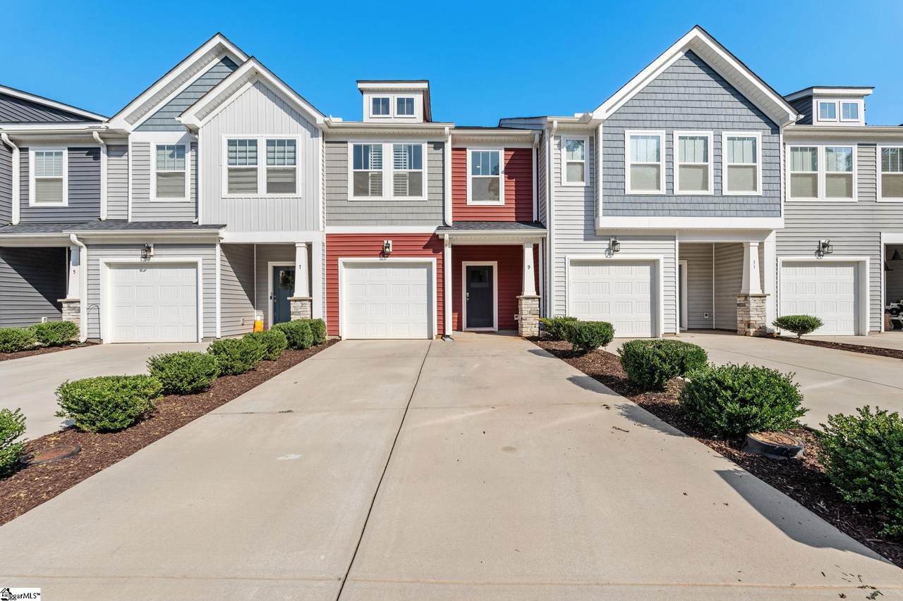 9 Mardale Lane - Photo 1