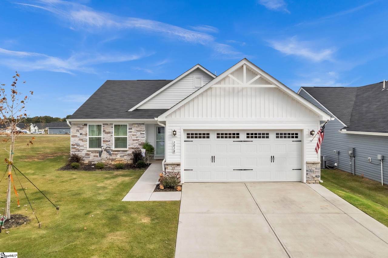 1018 Rev Robert Reid Street - Photo 1