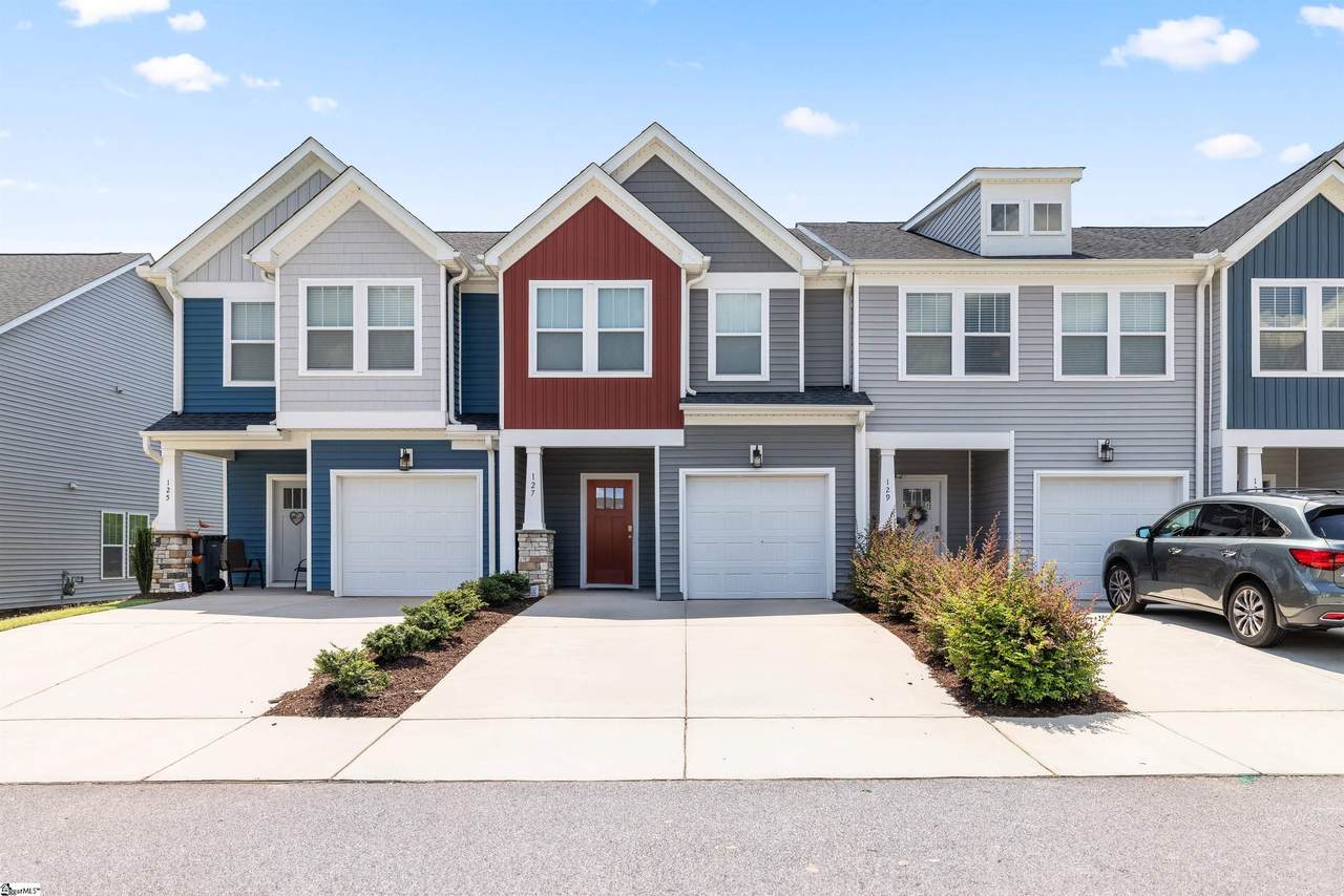 127 Shallons Drive - Photo 1