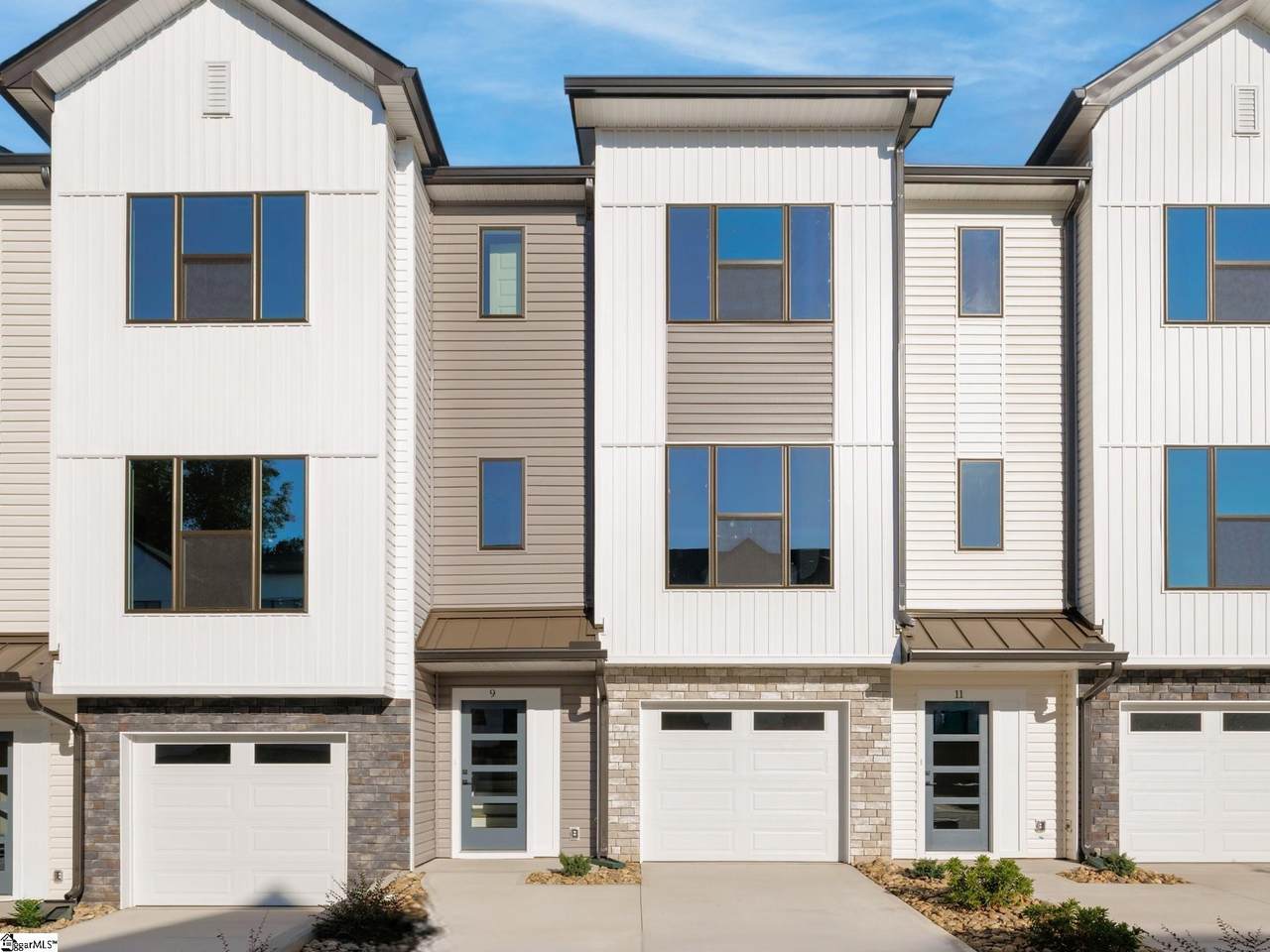 9 Pikewood Lane - Photo 1