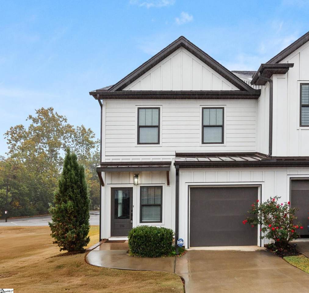 136 Park Avenue - Photo 1