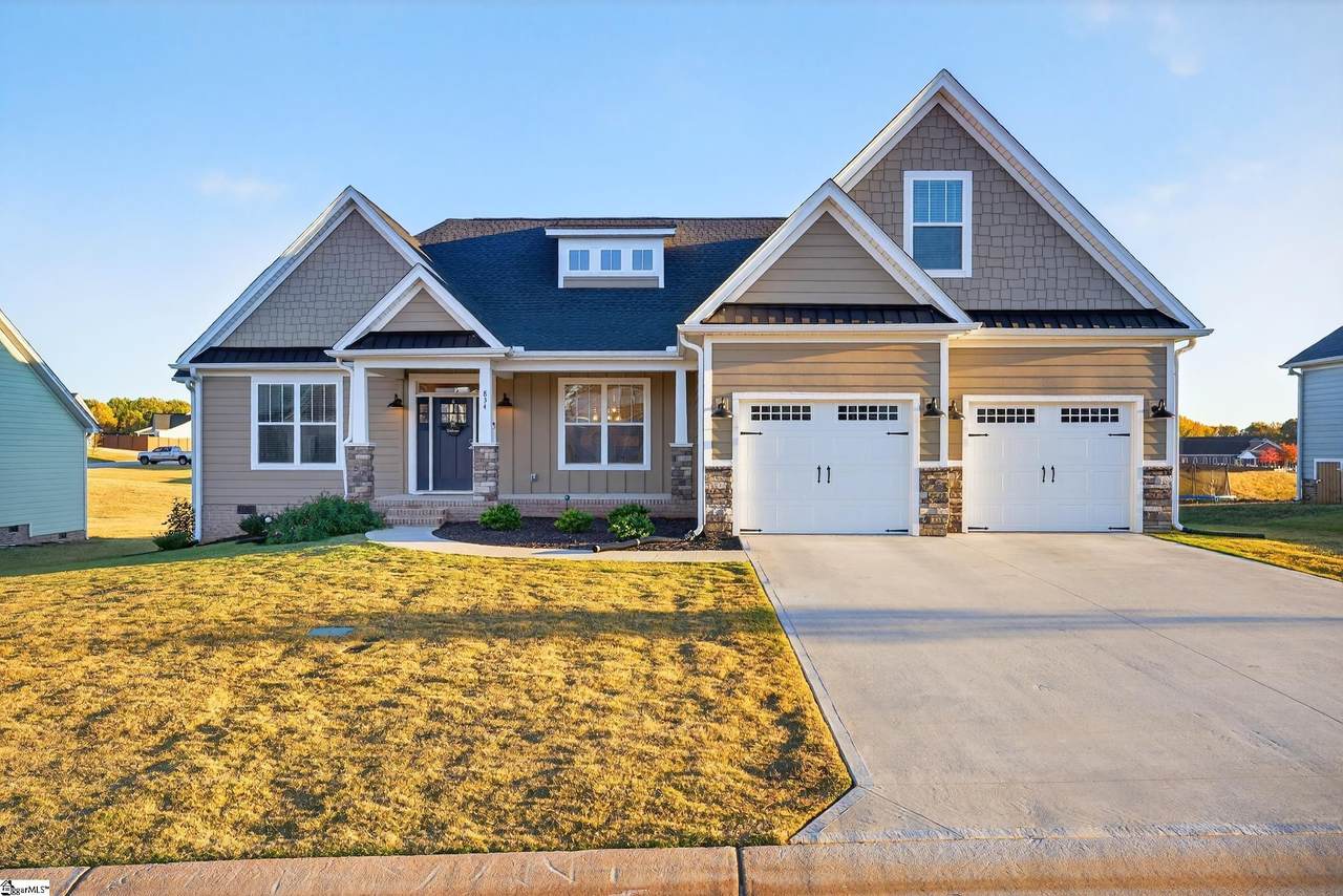 834 Grantwood Circle - Photo 1
