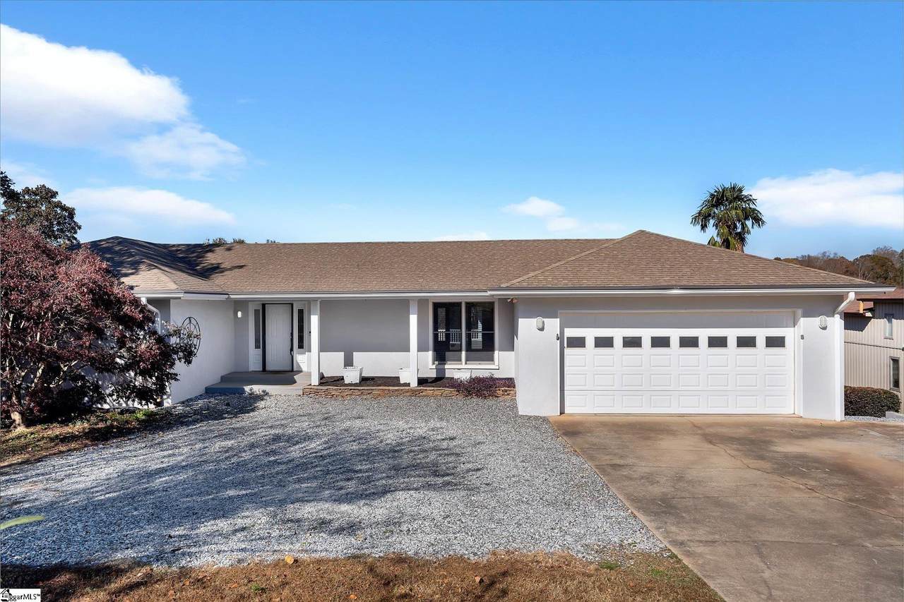 310 Green Hill Drive - Photo 1