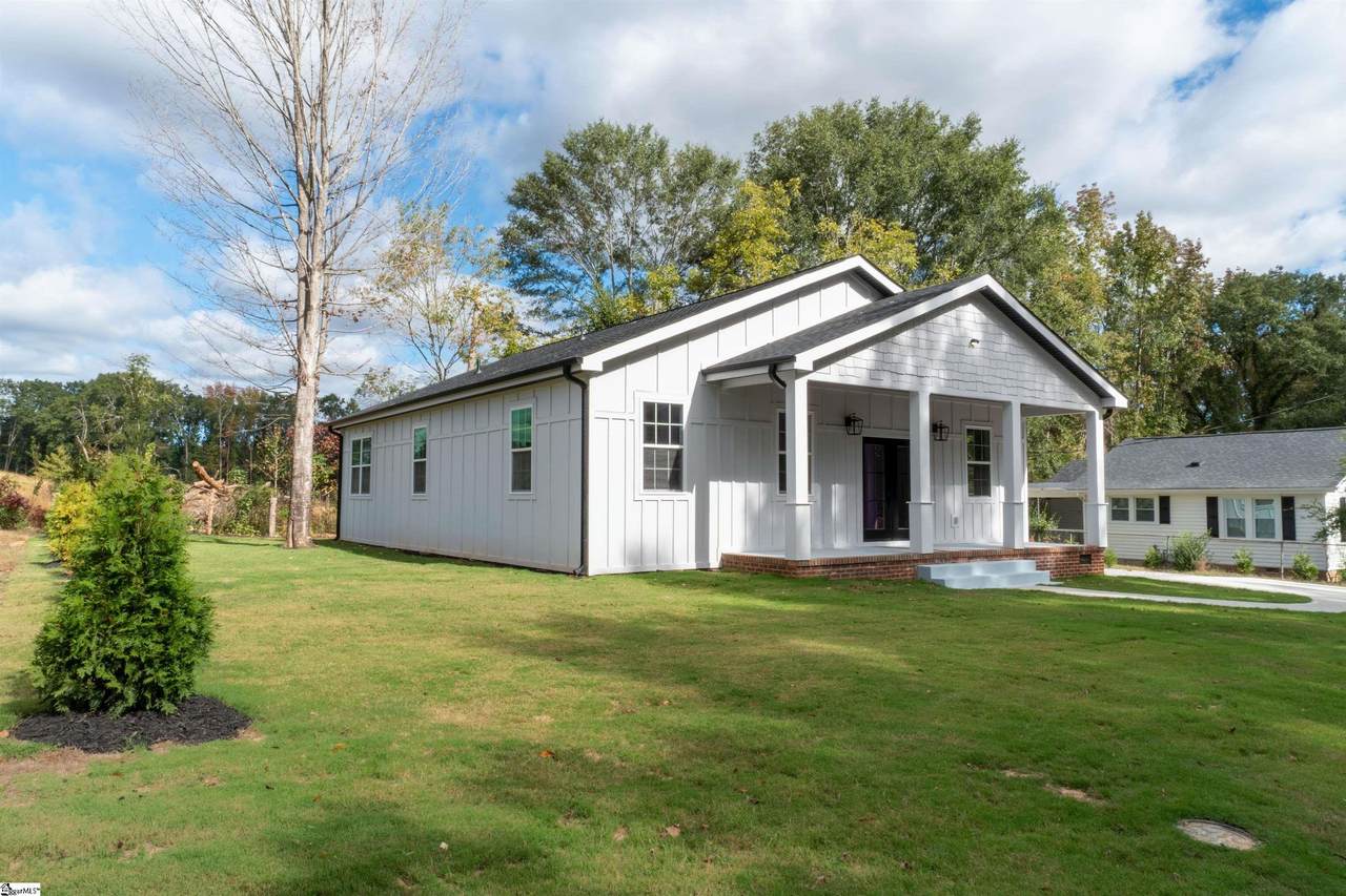 103 Perry Avenue - Photo 1