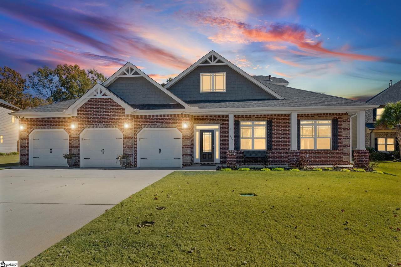 425 Castleford Place - Photo 1