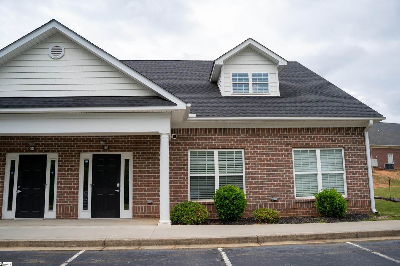 132 Broadbent Way - Photo 1