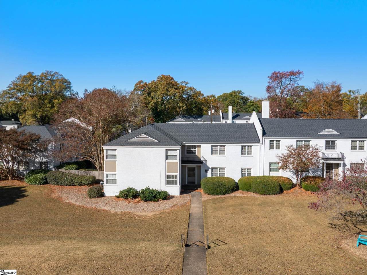 100 Lewis Drive - Photo 1