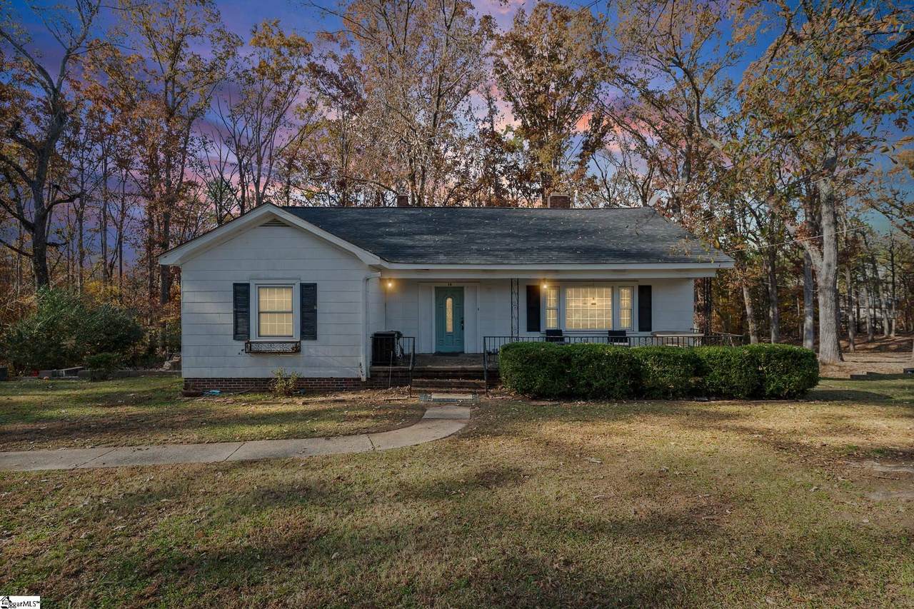 10 Higgins Drive - Photo 1