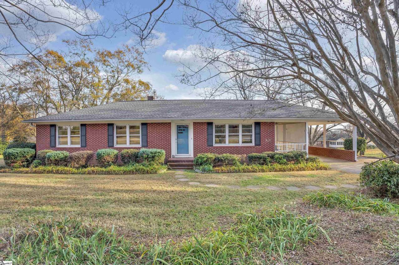 119 Beechwood Drive - Photo 1