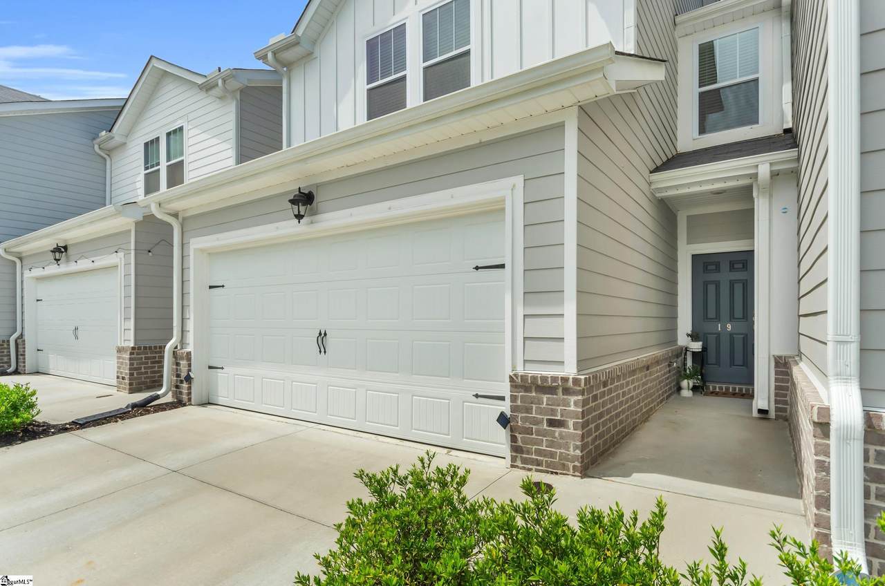 19 Centimeters Drive - Photo 1