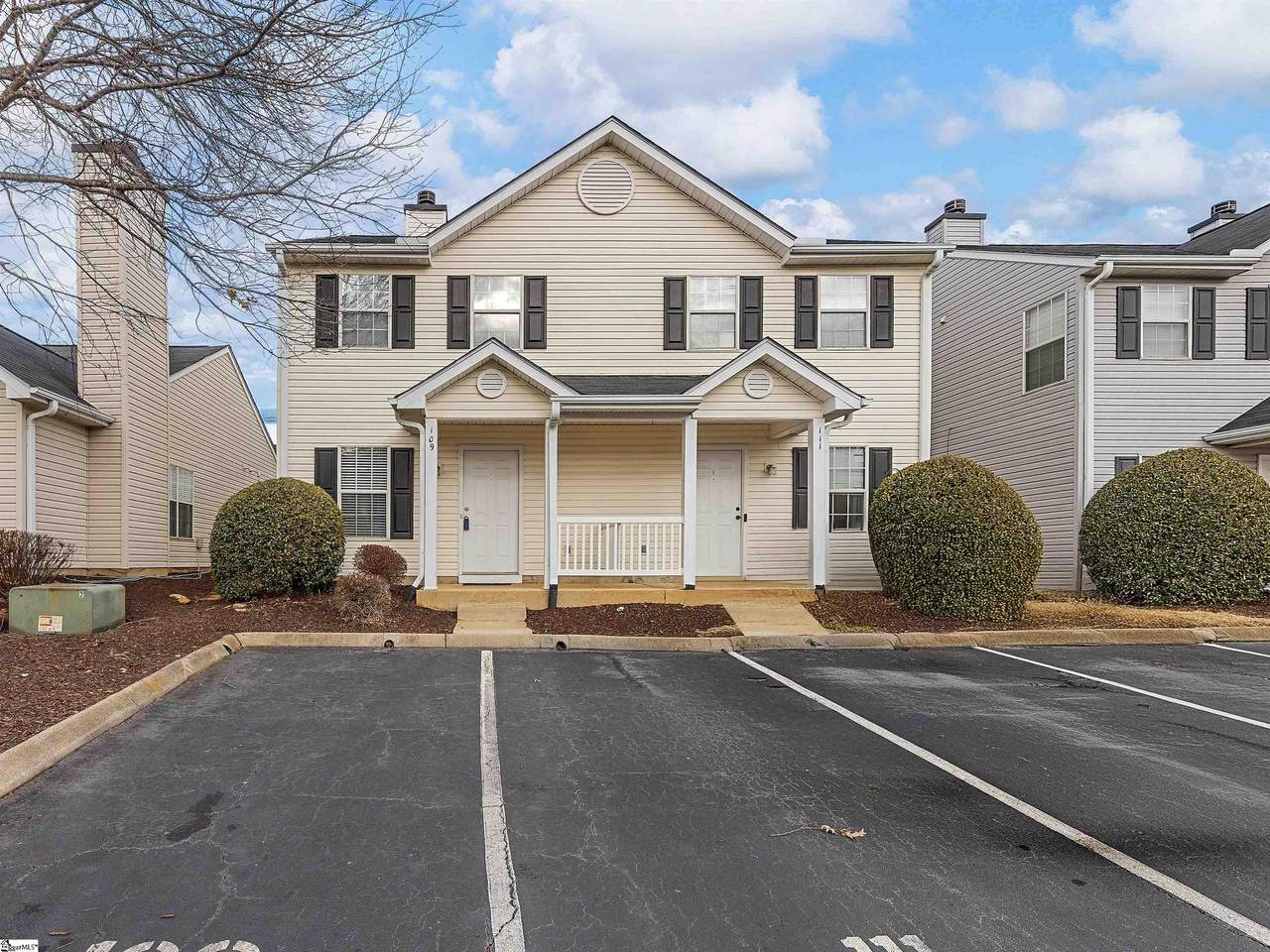 109 Hammett Grove Lane - Photo 1