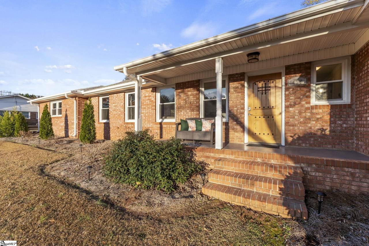 429 Pelzer Highway - Photo 1