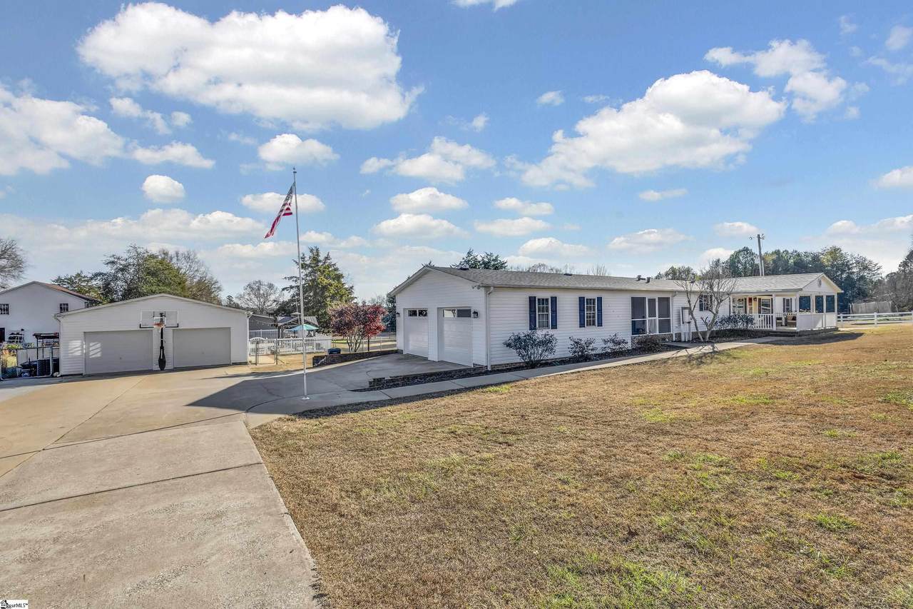 105 Reid Road - Photo 1