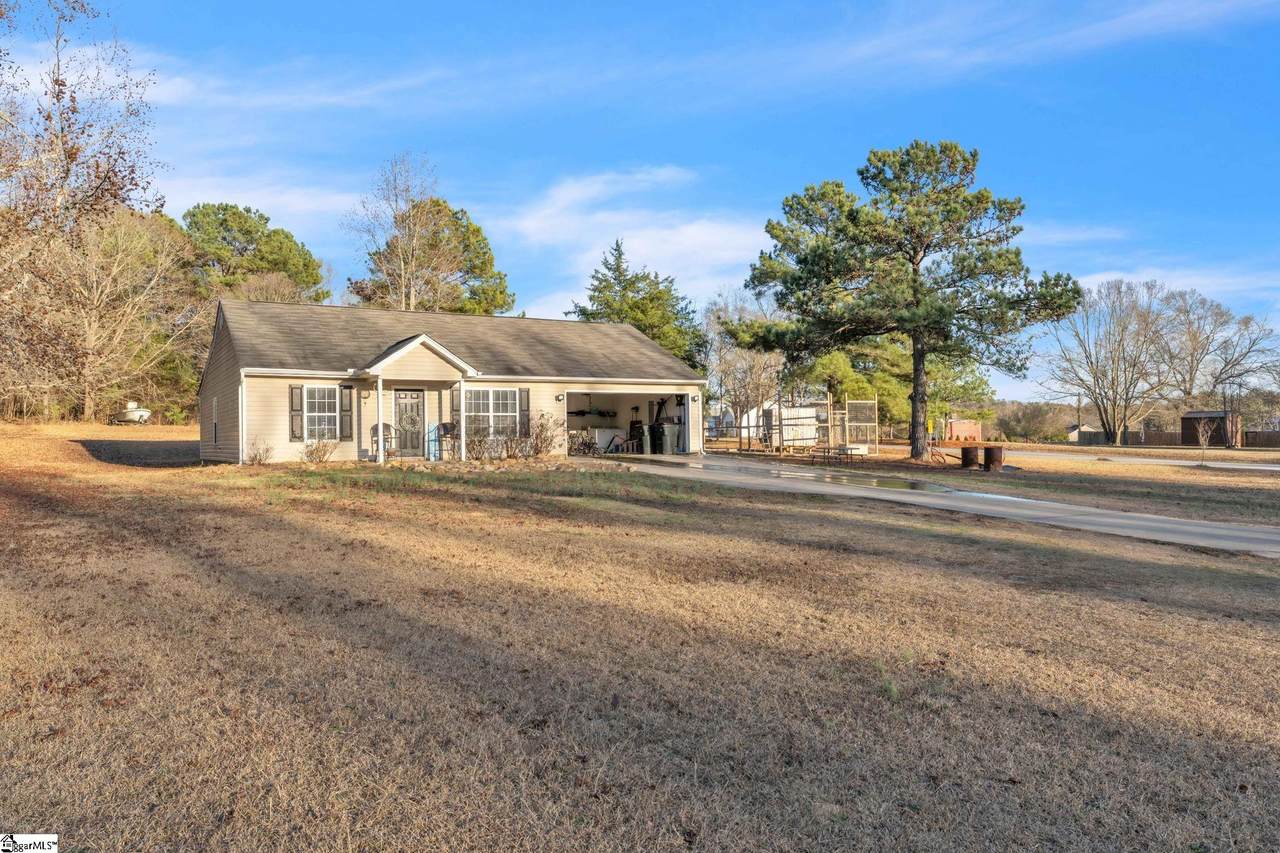 105 Laura Jane Lane - Photo 1