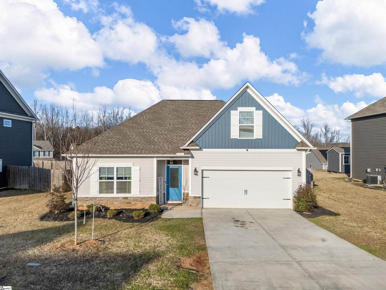642 Grantleigh Drive - Photo 1