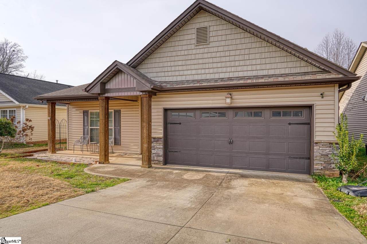 9 Cedar Brook Court - Photo 1