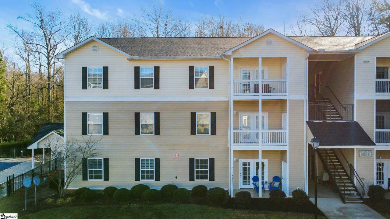 201 Mckenna Circle - Photo 1