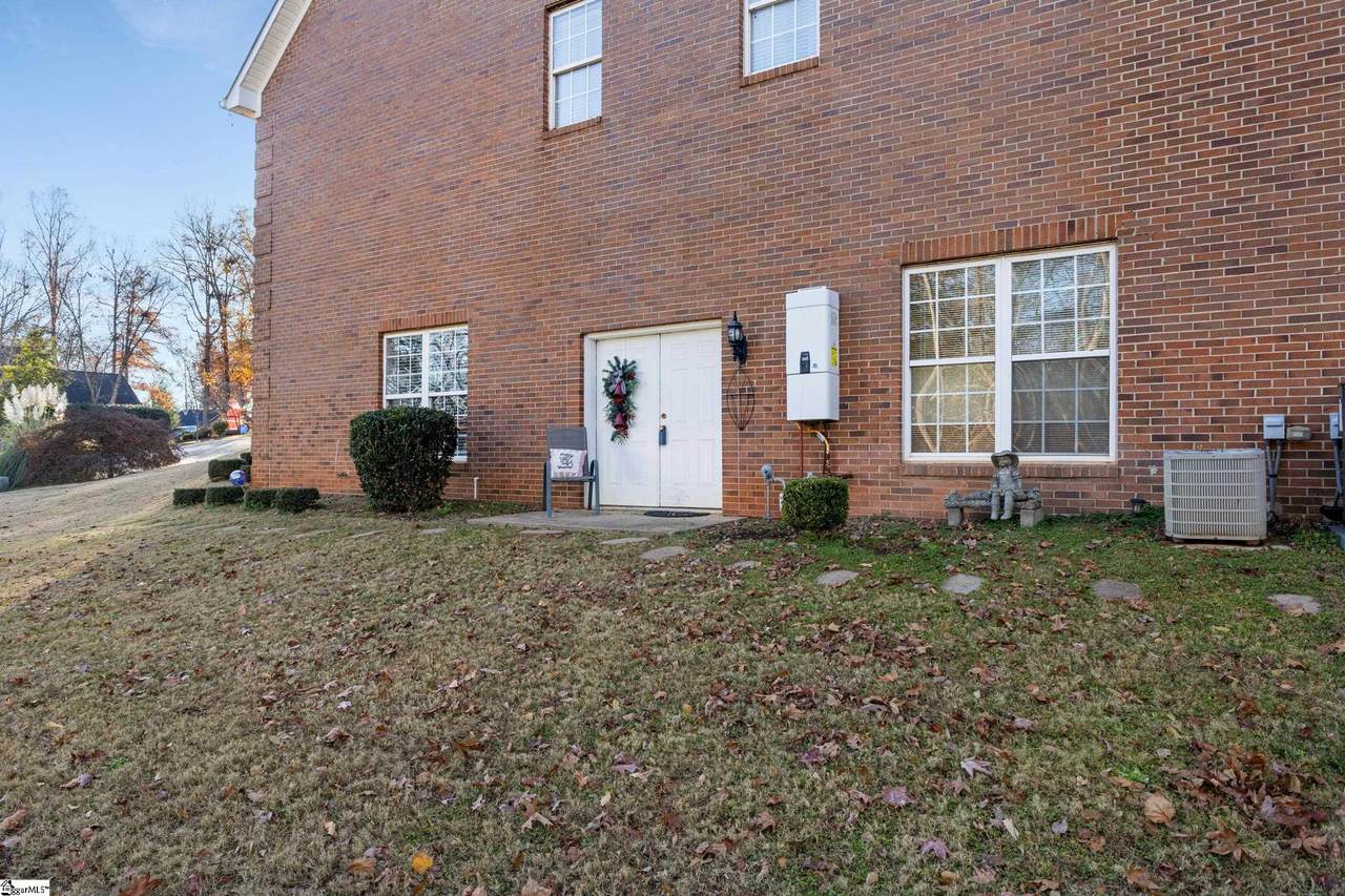 128 Burlwood Court - Photo 1