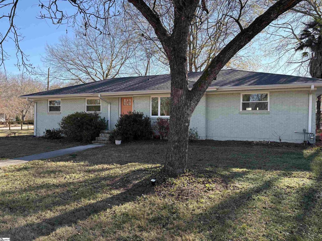 102 Muse Circle - Photo 1