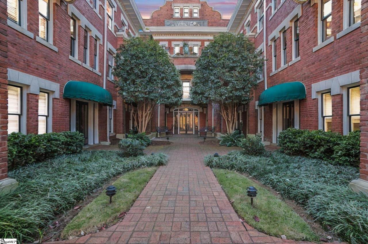 400 Washington Street - Photo 1