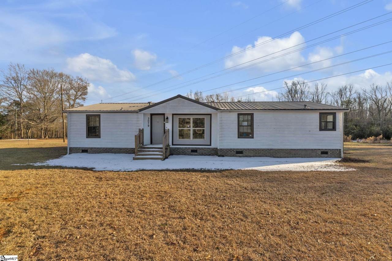 3079 Lakeview Drive - Photo 1