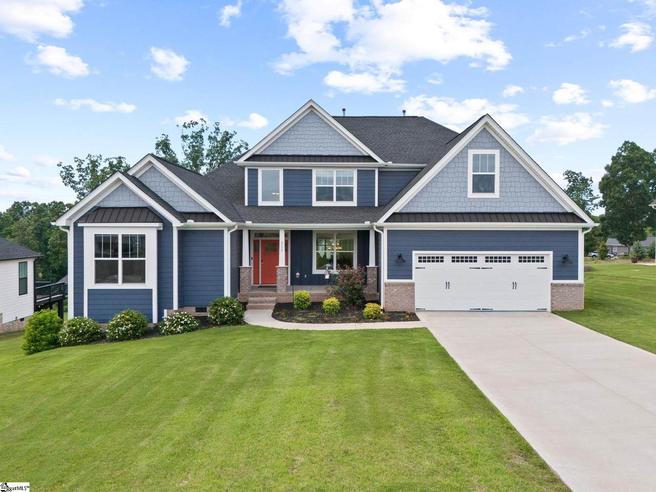 222 Montview Circle - Photo 1