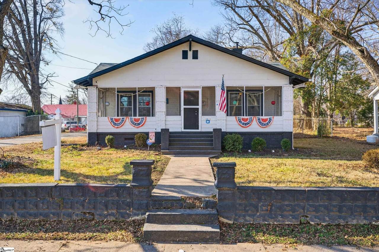 121 Holland Street - Photo 1