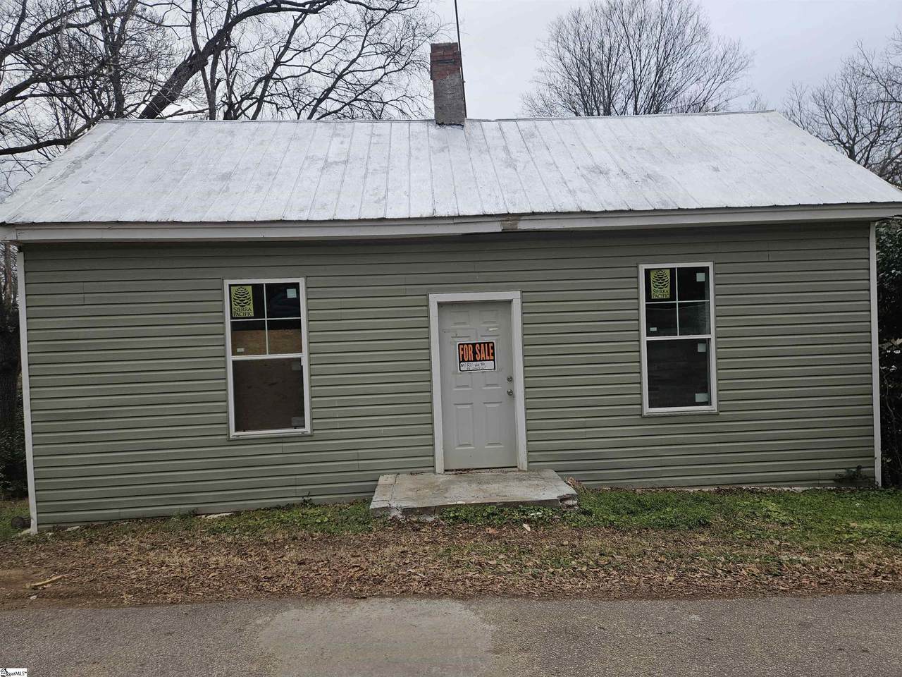 102 Pine Street - Photo 1