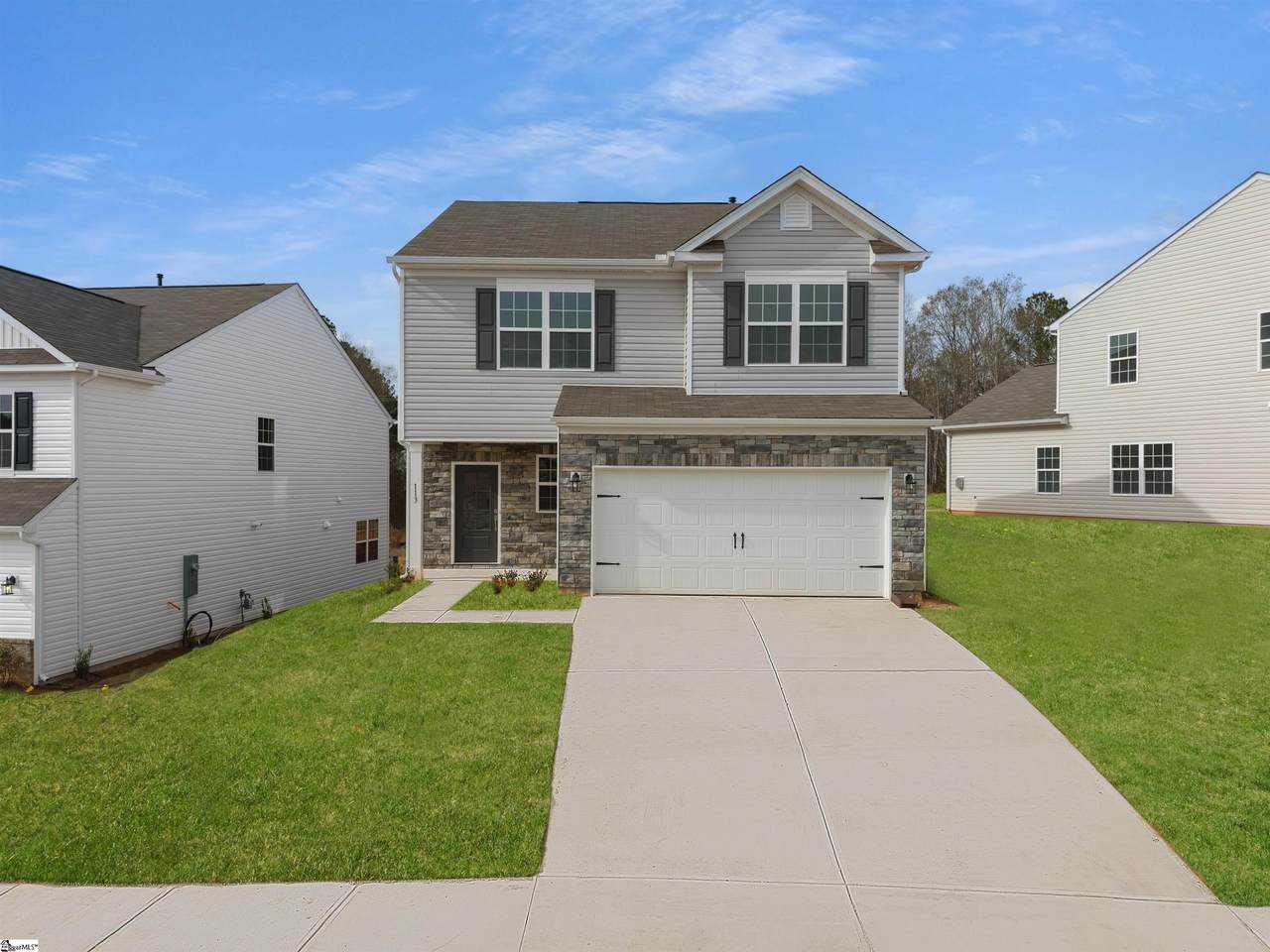 113 Farmwell Drive - Photo 1