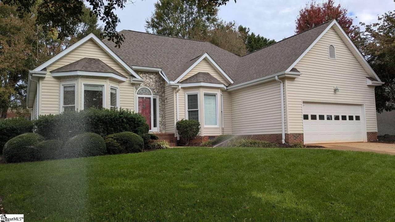 207 Sun Garden Court - Photo 1