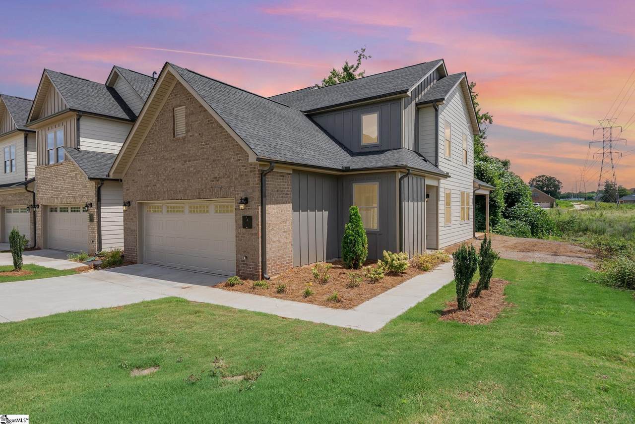 410 Palazzo Place - Photo 1