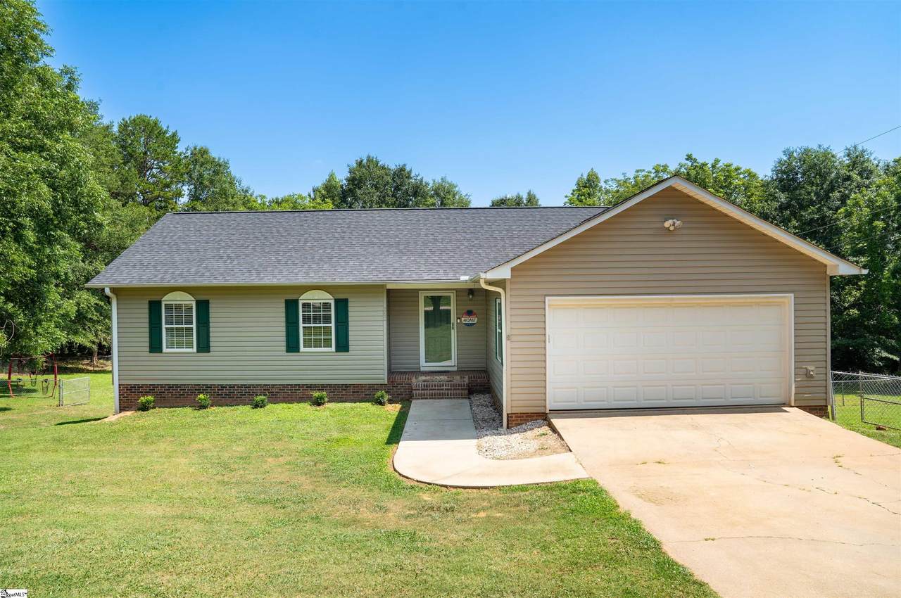 262 Bagwell Drive - Photo 1