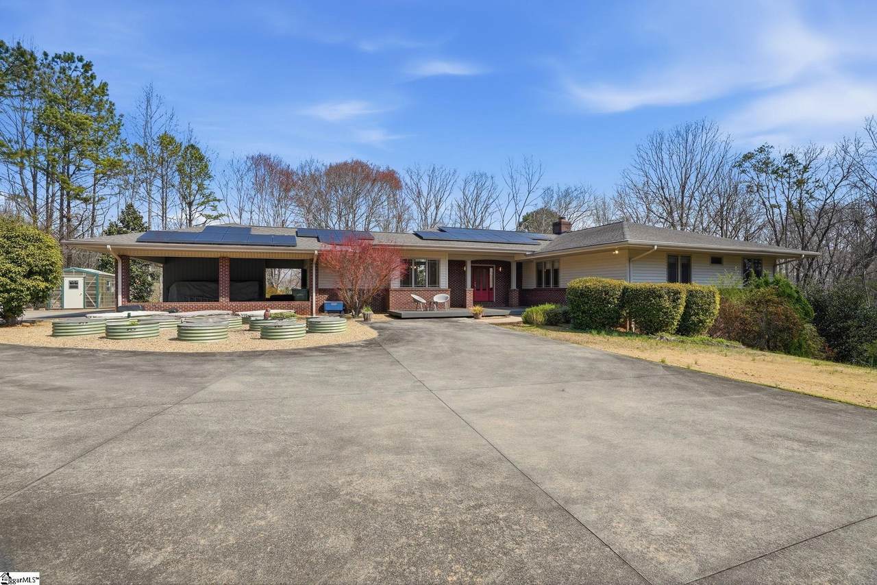 129 Tyler Lane - Photo 1