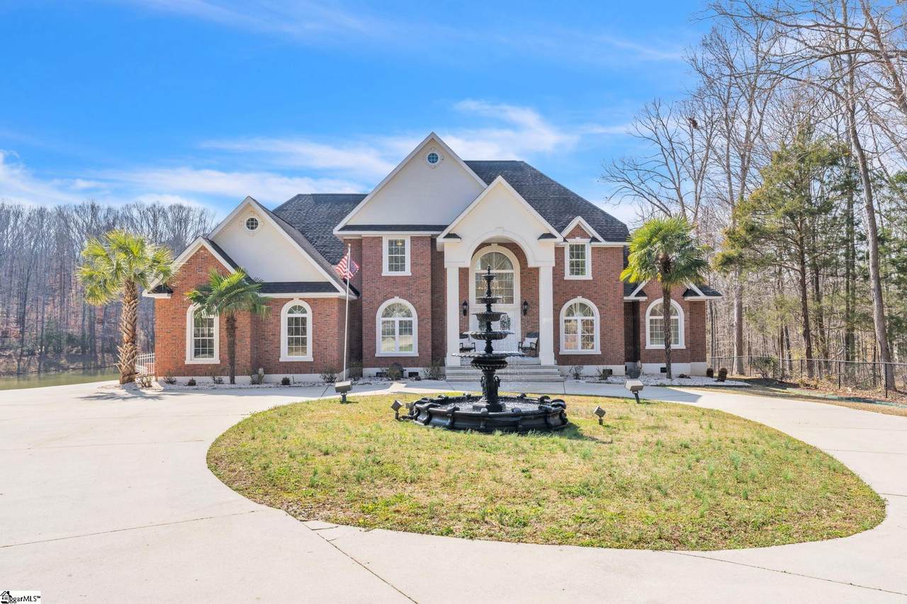 109 Brandon Drive - Photo 1
