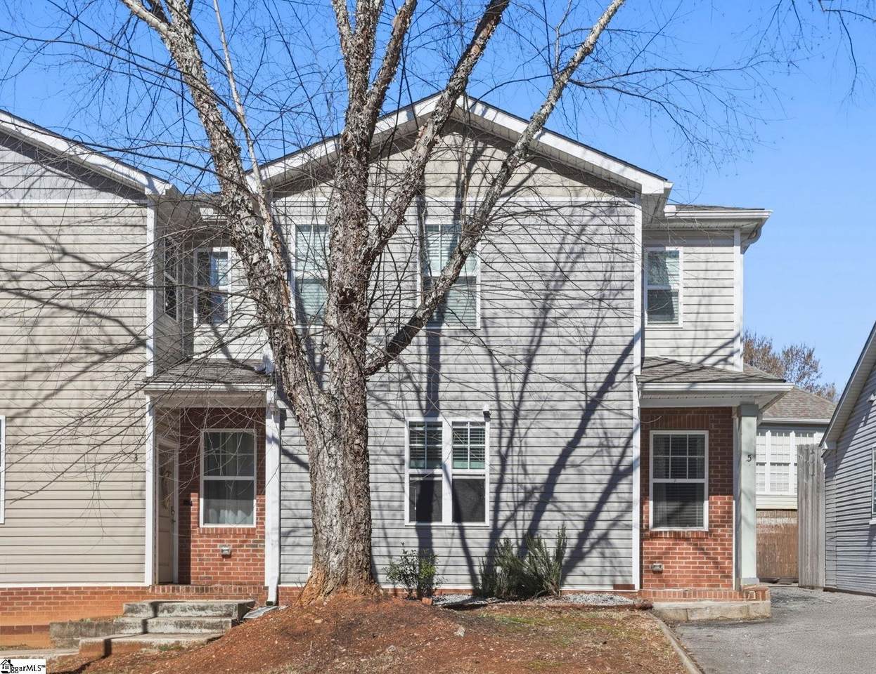 5 Huntress Drive - Photo 1