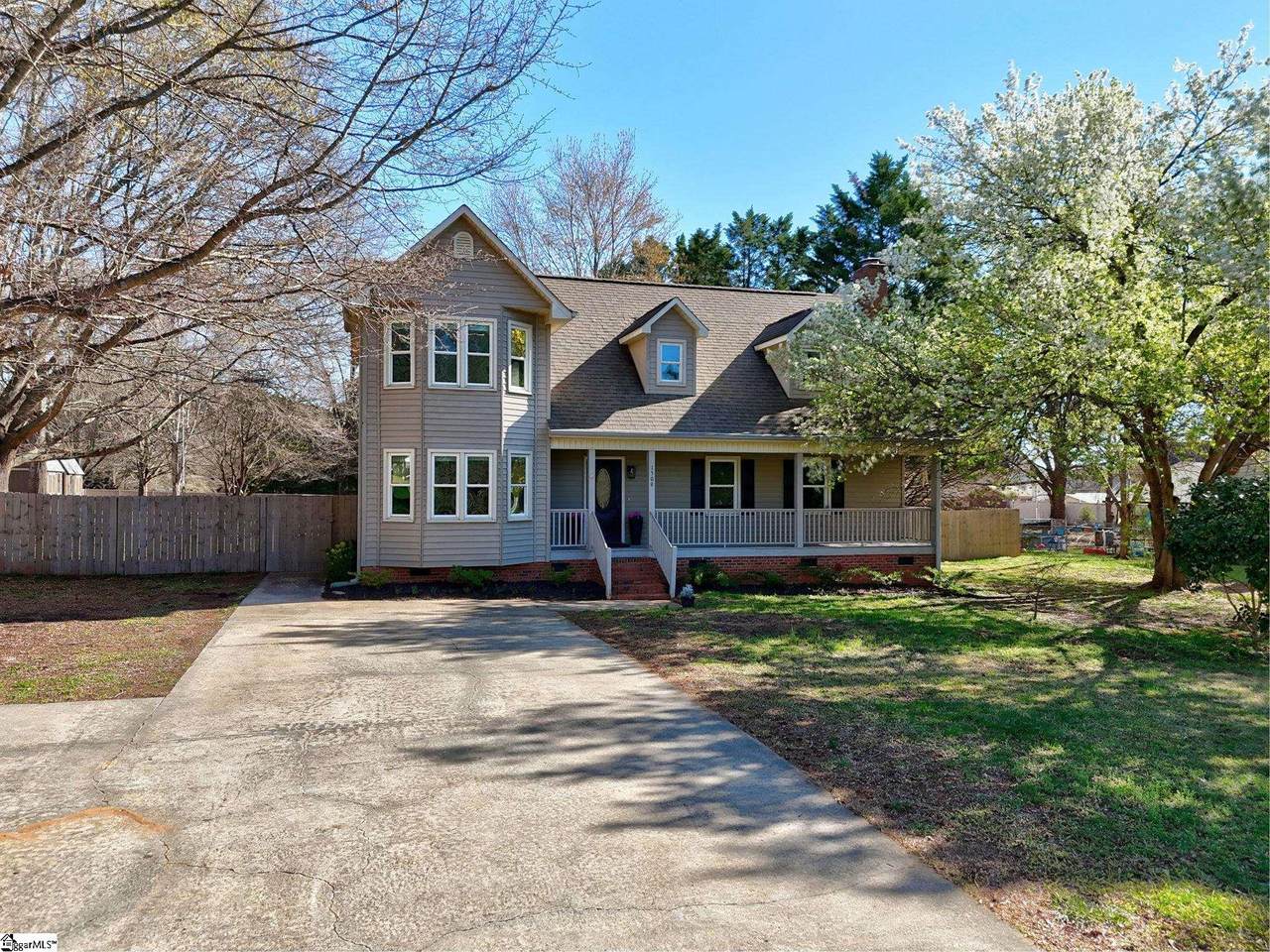1509 Crestview Road - Photo 1