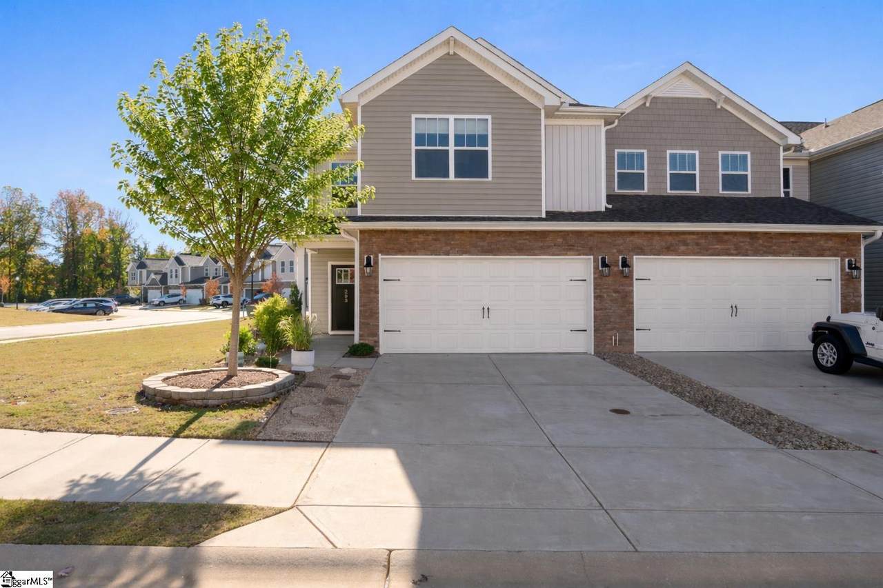 203 Reynard Trail - Photo 1