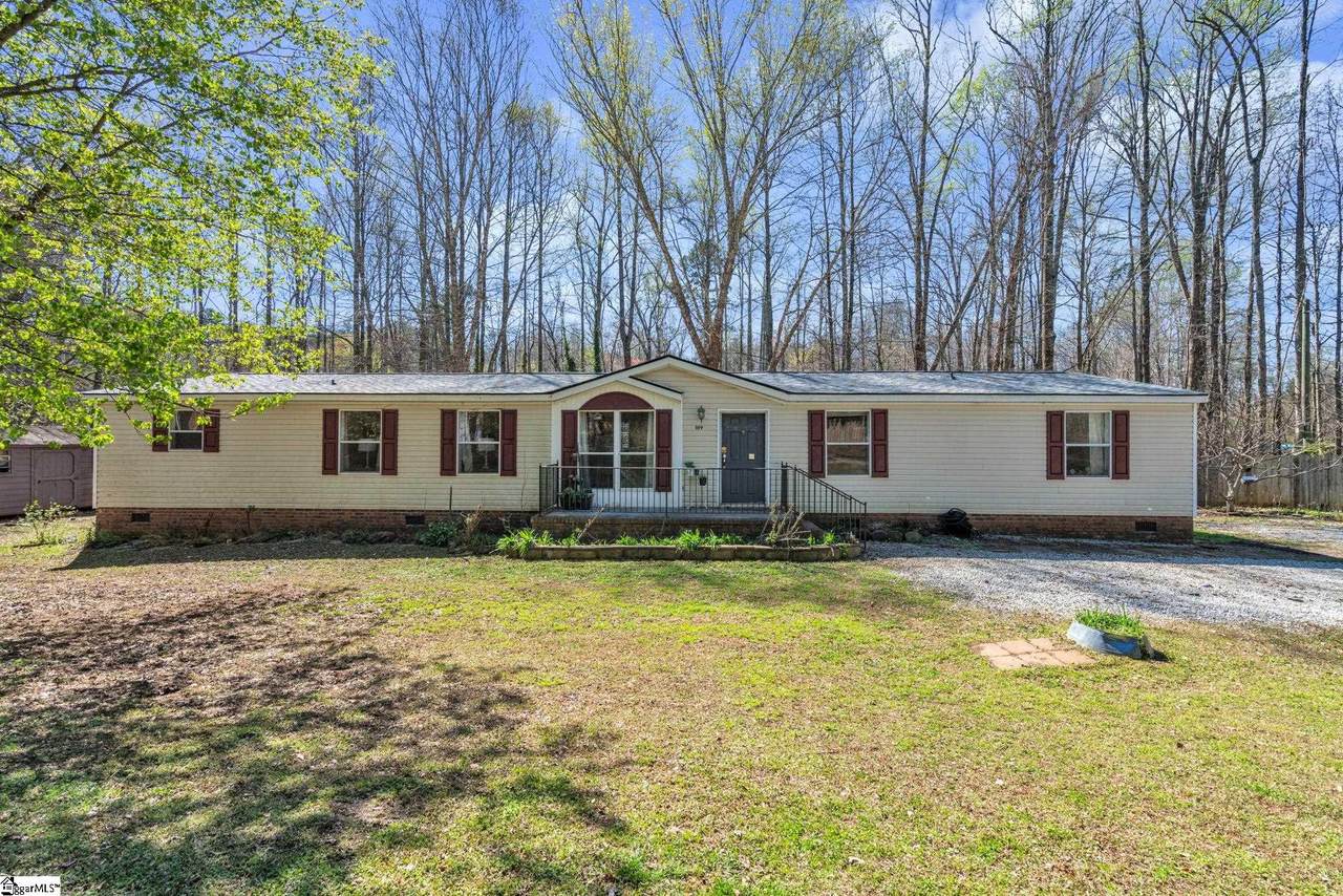 109 Lakeside Drive - Photo 1