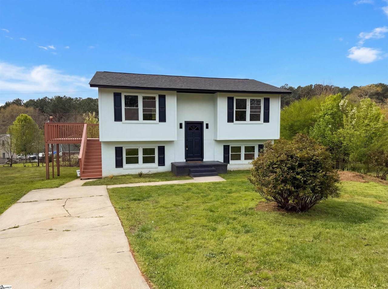 105 Foxhall Court - Photo 1