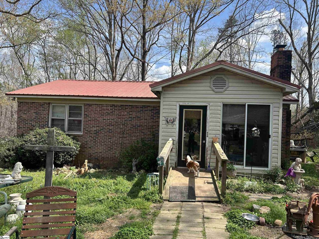 276 Al Drive - Photo 1
