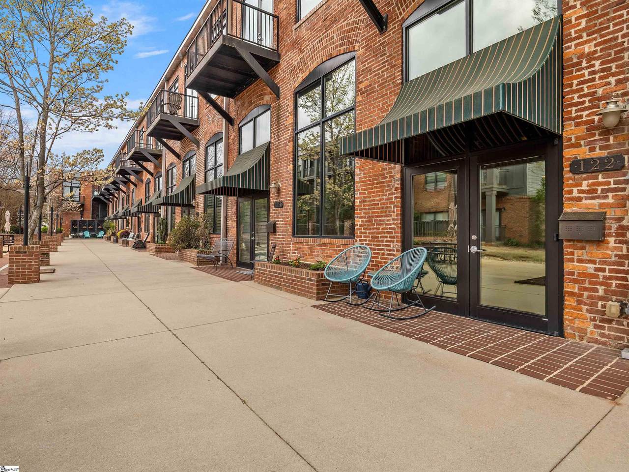 300 South Street - Photo 1