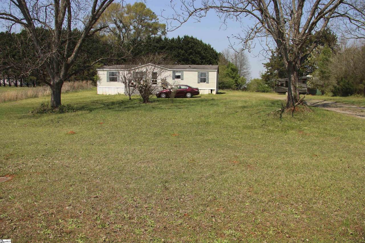 124 Arabian Way - Photo 1