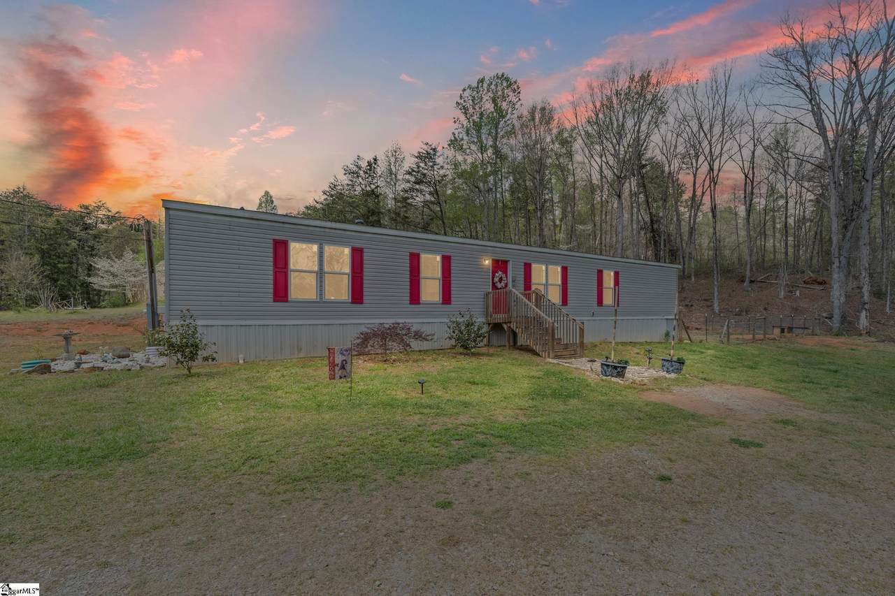 4724 Dacusville Highway - Photo 1