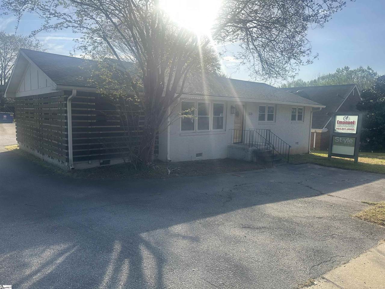 1320 Haywood Road - Photo 1