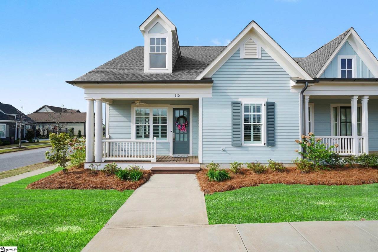 210 Tuttle Street - Photo 1