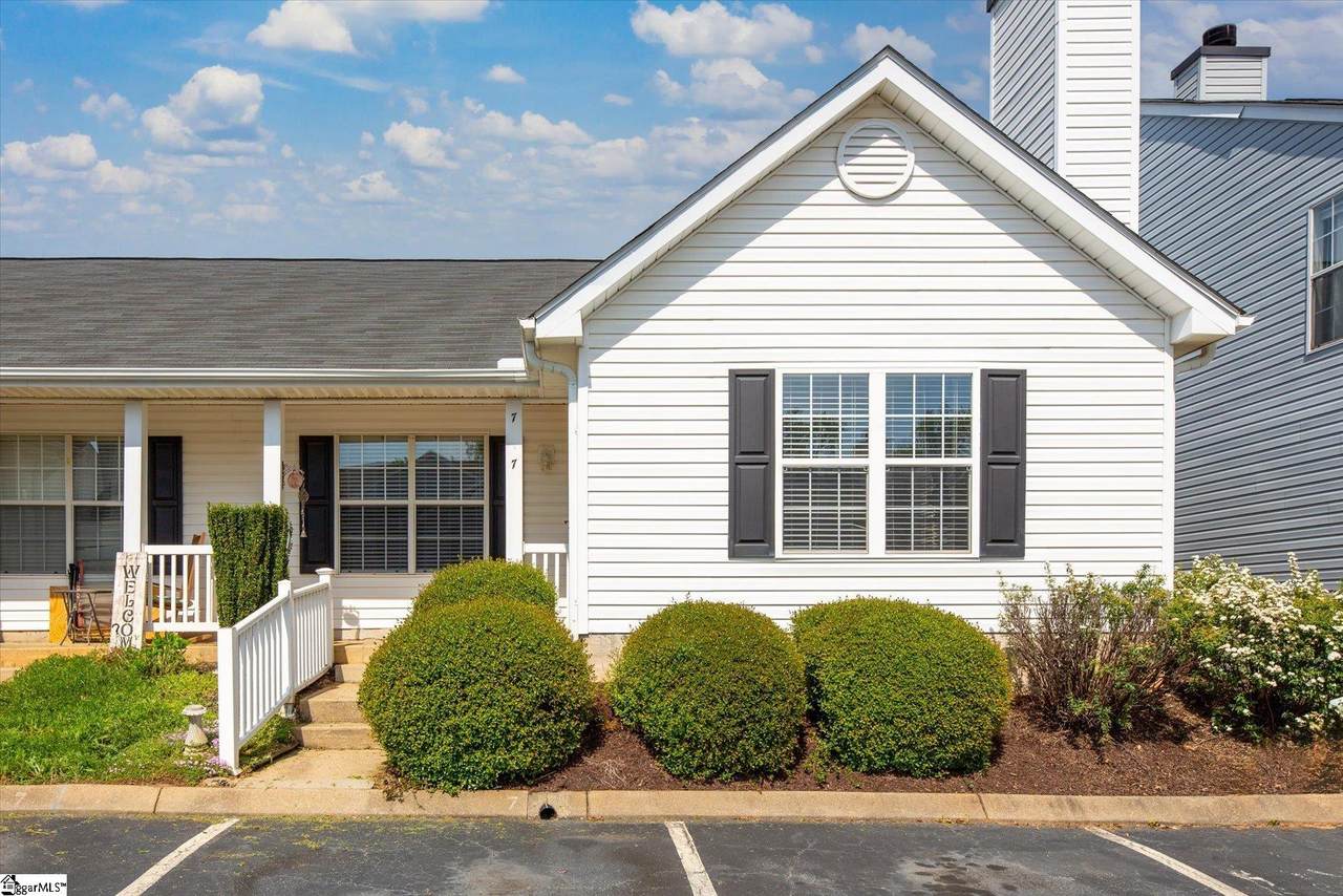 7 Hammett Grove Lane - Photo 1