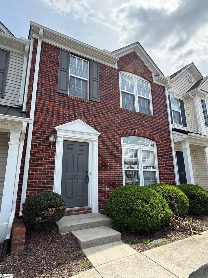 227 Spring Crossing Circle - Photo 1