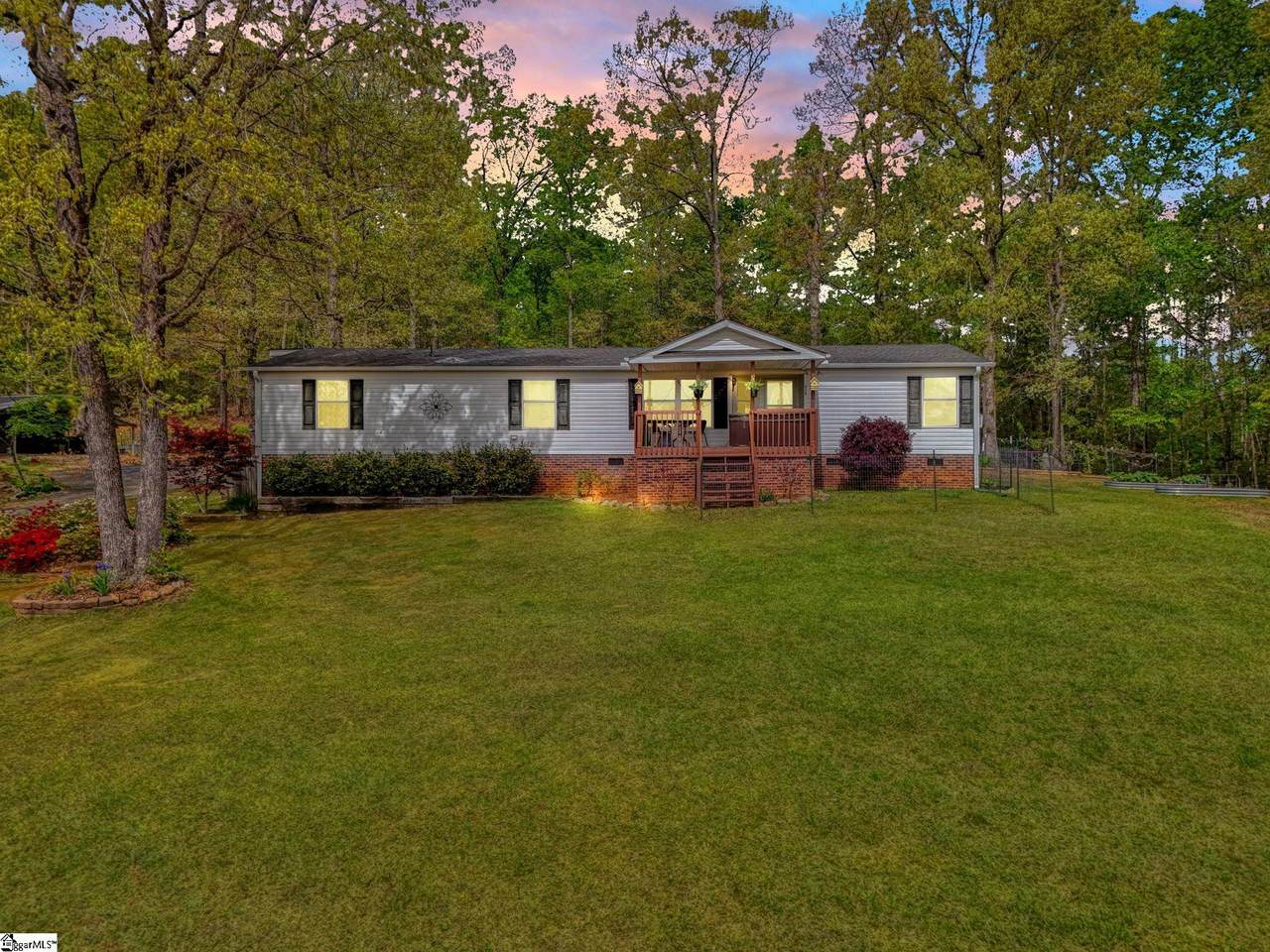 524 Dacusville Road - Photo 1