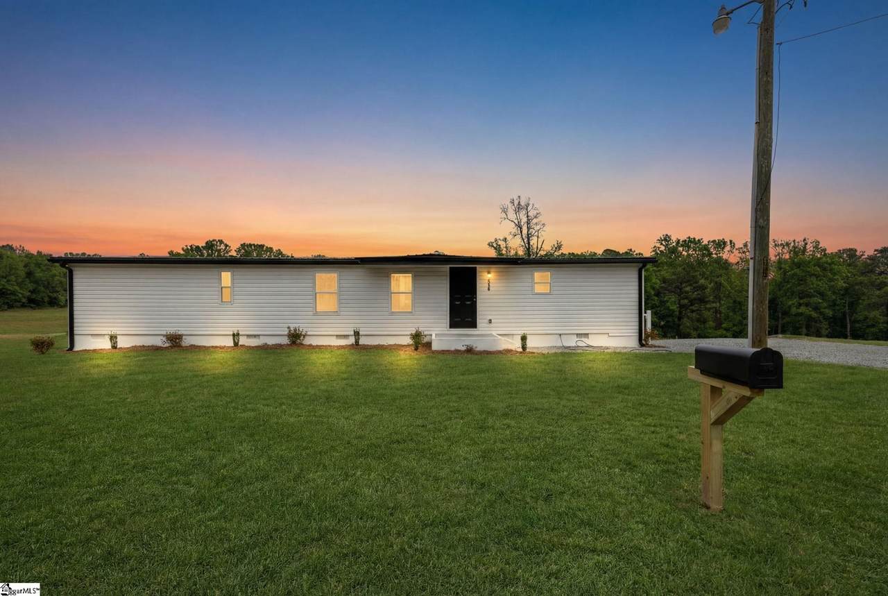 139 Davis Road - Photo 1