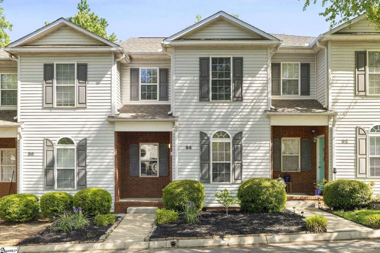 94 Huntress Drive - Photo 1
